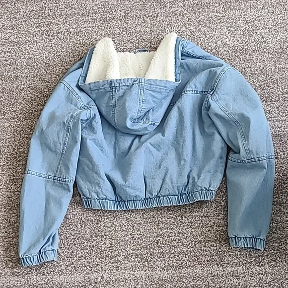 jacket - Picture 3 of 3